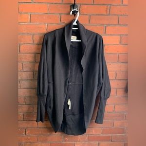 Aritzia Wilfred Diderot sweater. Size XS.